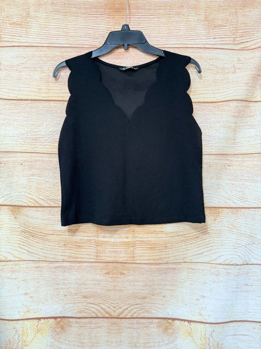 SHEIN Black Scalloped V-Neck Tank Top Sleeveless Blouse Size XS